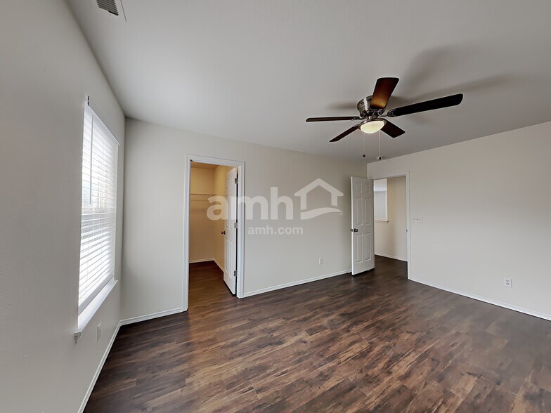 Building Photo - 14915 94th Ave Ct E