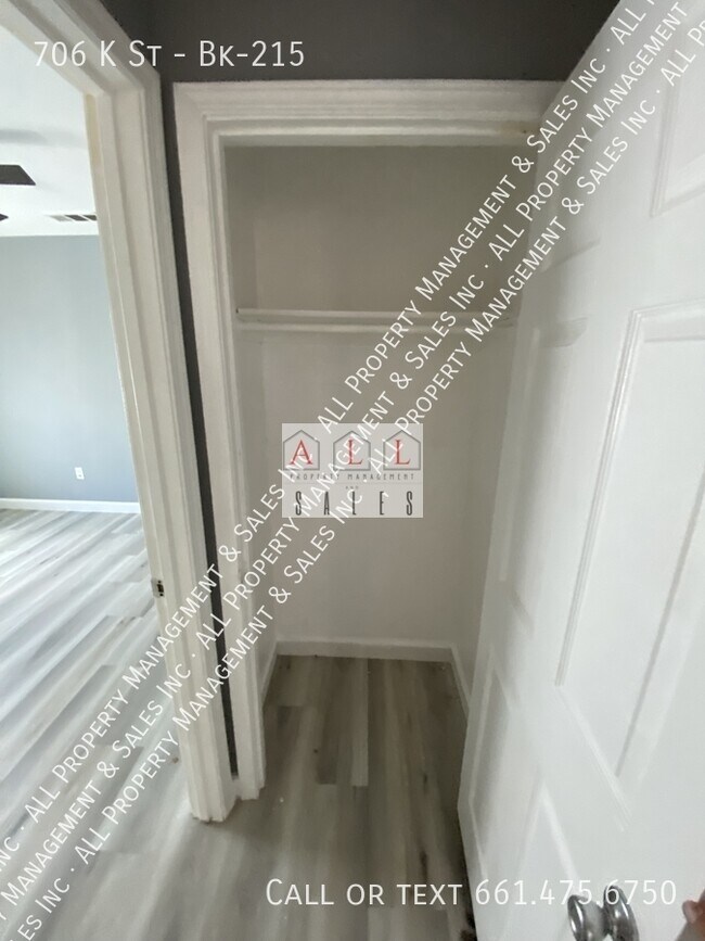 Building Photo - 706 K St