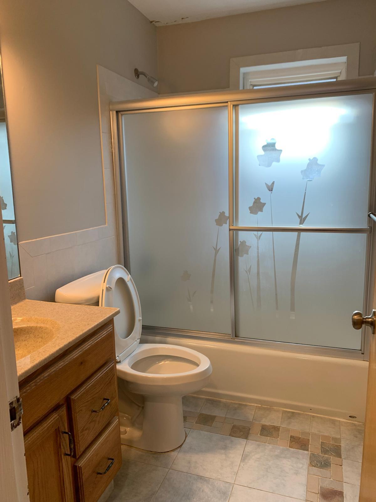 Bathroom - 7107 Dartmouth Ave