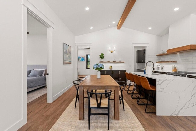 Building Photo - 783 Indian Woman Rd