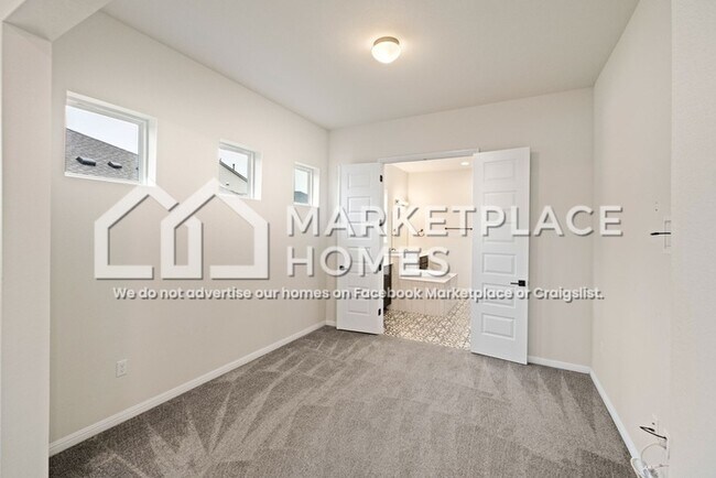 Building Photo - 8016 Hillock Terrace