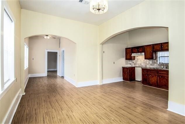 Building Photo - 2115 Radcliffe St