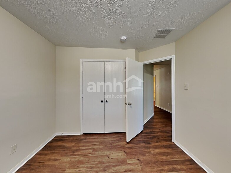 Building Photo - 5018 Steel Meadows Ln