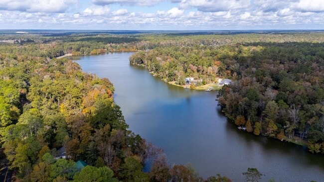 Building Photo - 2066 Tallavana Trail