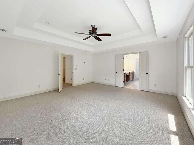 Building Photo - 8275 Majors Ridge Way
