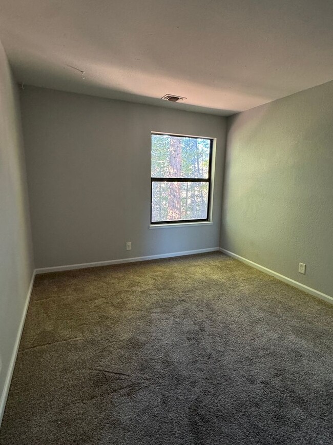 Building Photo - Remodeled 2-Bed, 2-Bath Condo for Rent Nea...