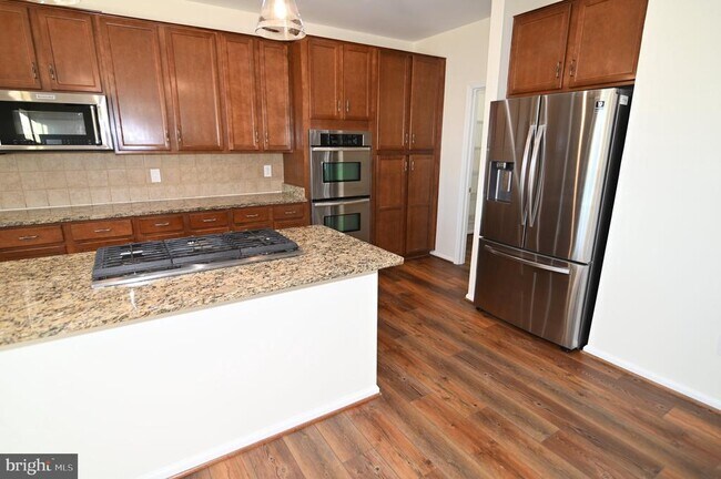 Building Photo - 7001 Chaptico Ct