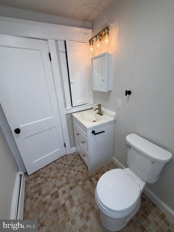 Building Photo - 7092 Forrest Ave