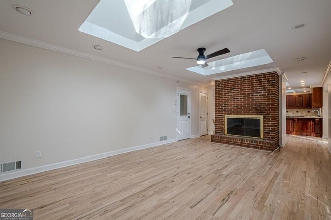 Building Photo - 45 Brandon Ridge Dr NE