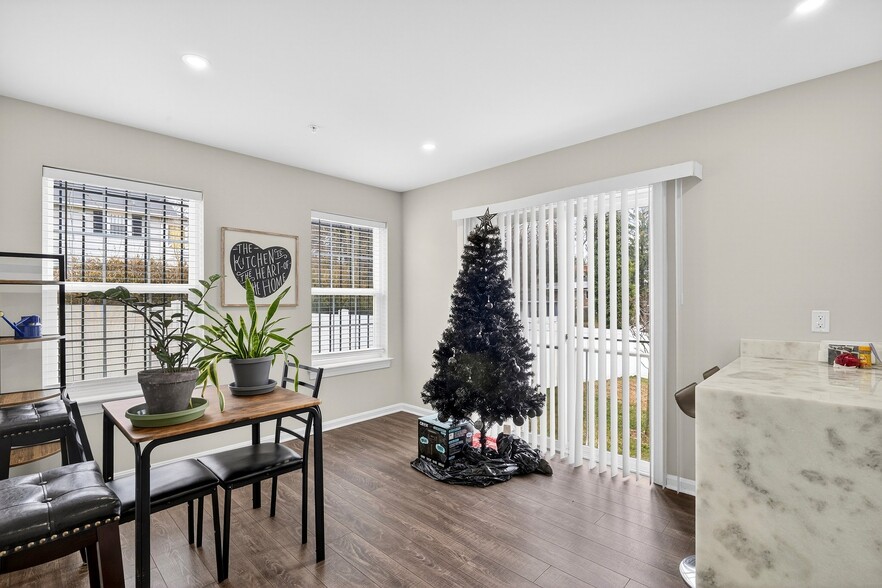 Building Photo - 4833 Gunther St