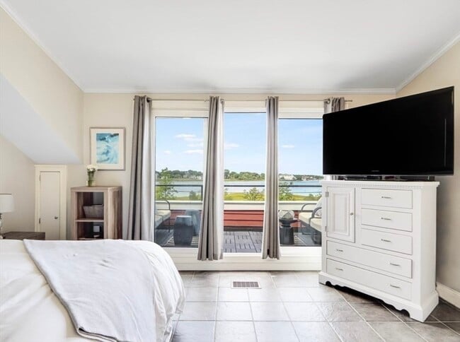 Building Photo - 166 Quincy Shore Dr