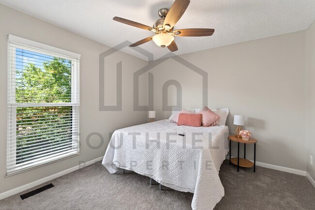 Building Photo - 1069 Crisfield Dr