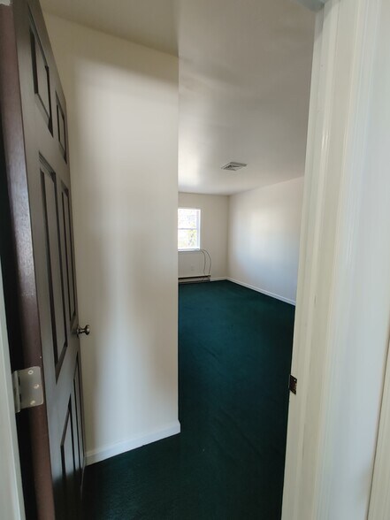 Master - 110 Froelich Ave