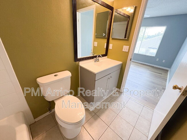 Building Photo - 2201 Fluorshire Dr
