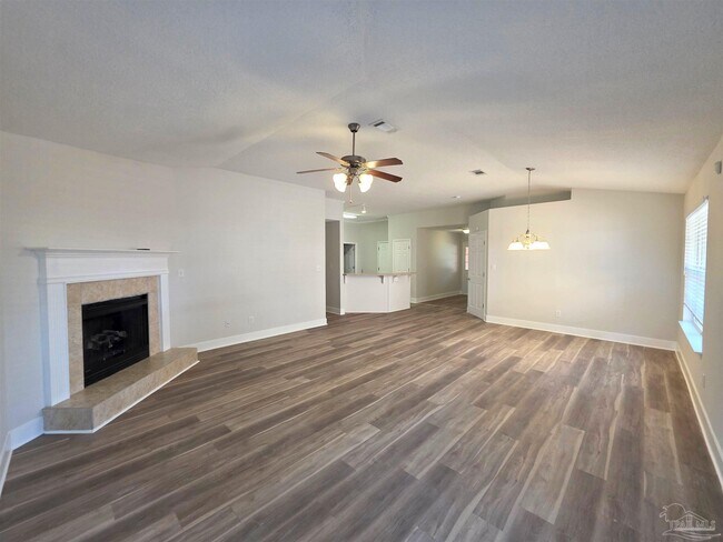 Building Photo - 5008 Orlando Ct