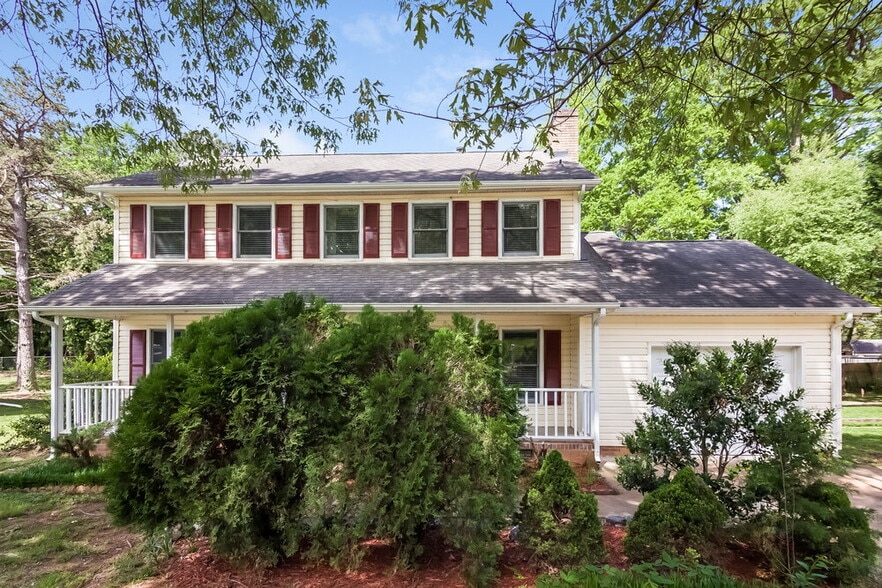 Primary Photo - 6335 Teaneck Pl