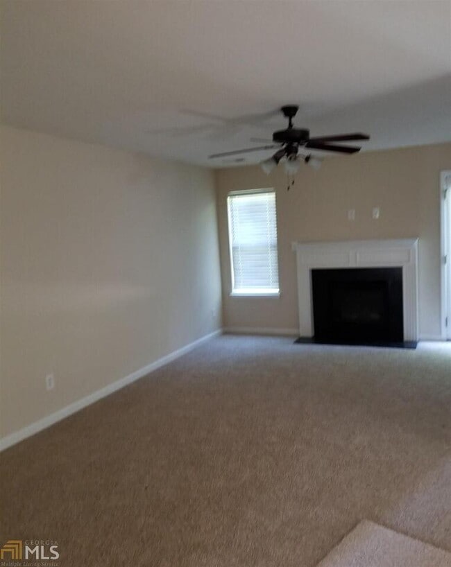 Building Photo - 2441 Capella Cir SW