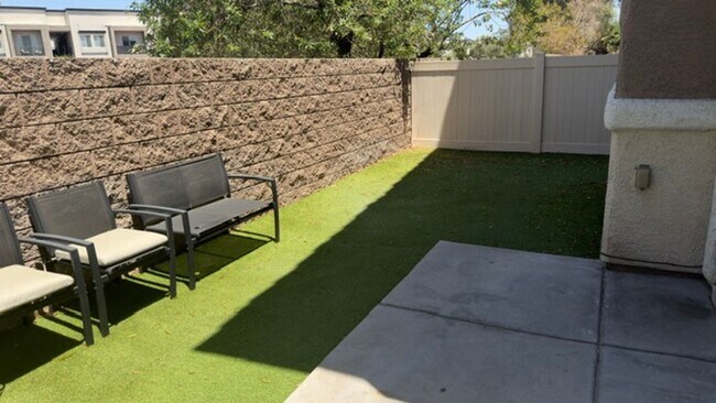 Building Photo - 1286 Capital Gains Dr