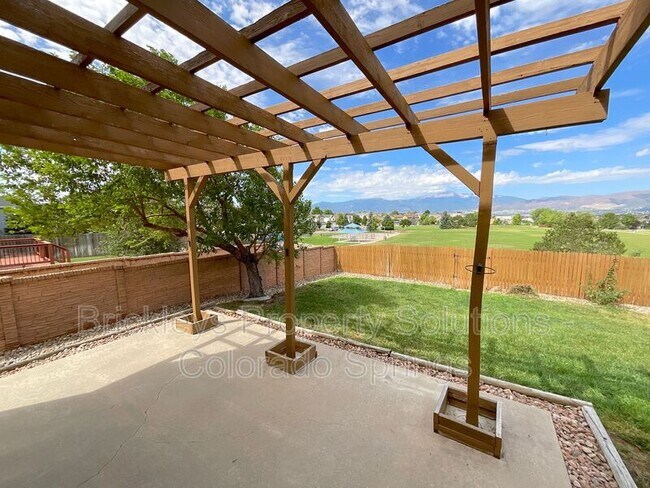 Building Photo - 7168 Prairie Wind Dr