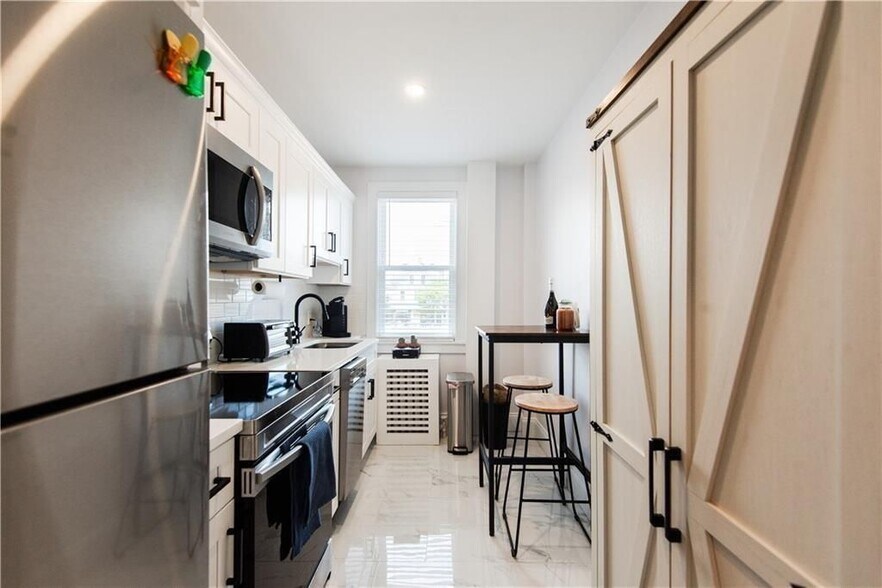 Building Photo - 131 Broadway, 2