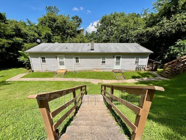 Building Photo - 239 Cedar Hill Rd