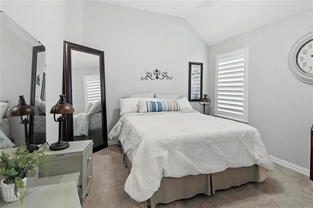 Building Photo - 5512 Pebble Dr