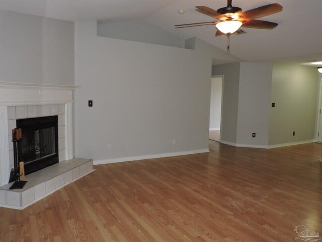 Building Photo - 5097 Chinook Ave