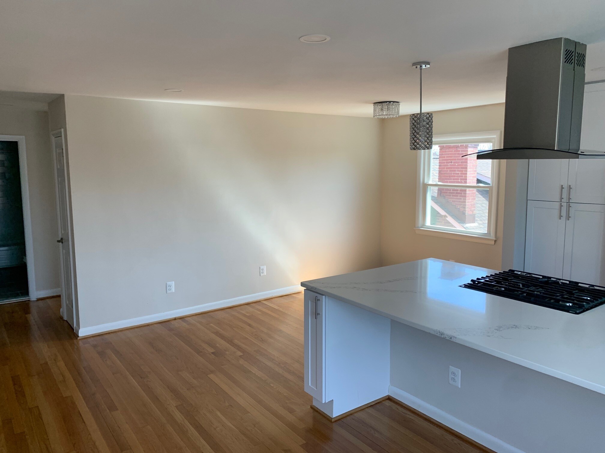 Dining area - 311 N Bryan St