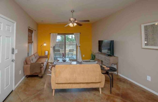 Building Photo - Adorable Two Bedroom House in Diamond Valley