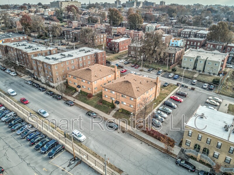 Building Photo - 3850 Park Ave