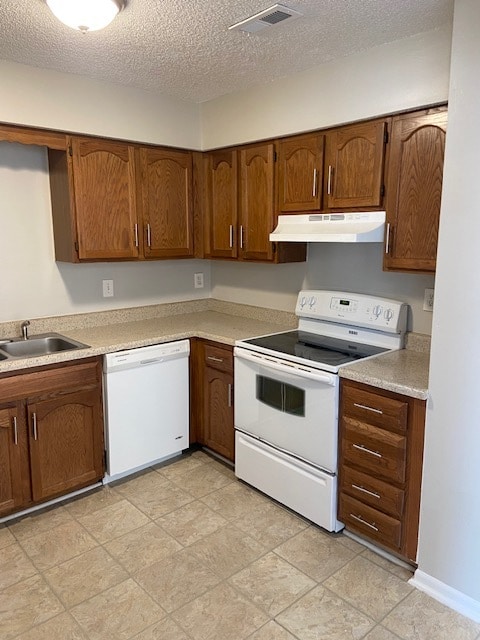 Building Photo - 1046 E Huntington Cir