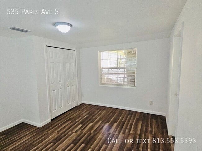 Building Photo - 535 Paris Ave S