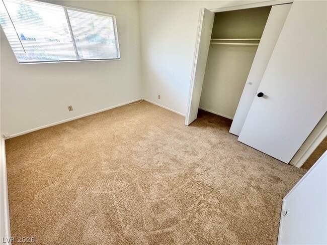 Building Photo - 2913 Colanthe Ave