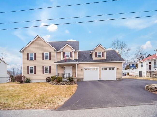 Primary Photo - 15 Spencer St