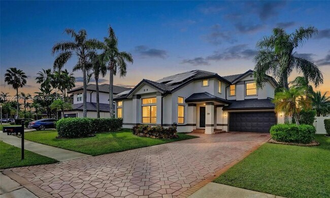 Building Photo - 740 Cypress Pointe Dr E