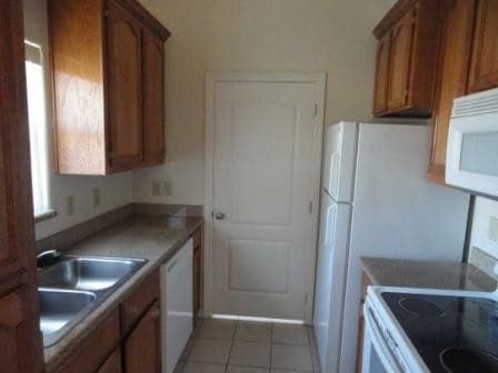 Building Photo - 1811 Aruba Dr