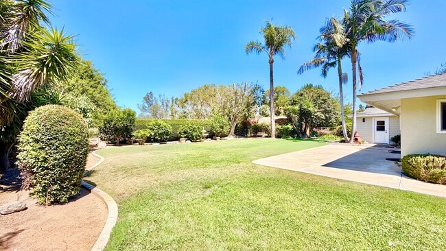 Building Photo - Lovely Single Story Home, Great Neighborhood, Amazing Yard Space, Close distance to Downtown Fall...