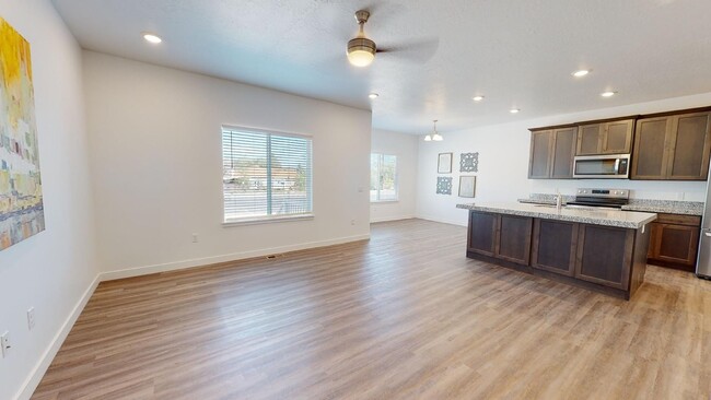 Building Photo - BEAUTIFUL 3-BEDROOM TOWNHOMES FOR RENT - A...