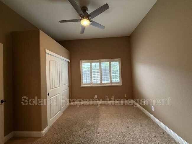 Building Photo - 2833 Prestwick Ct