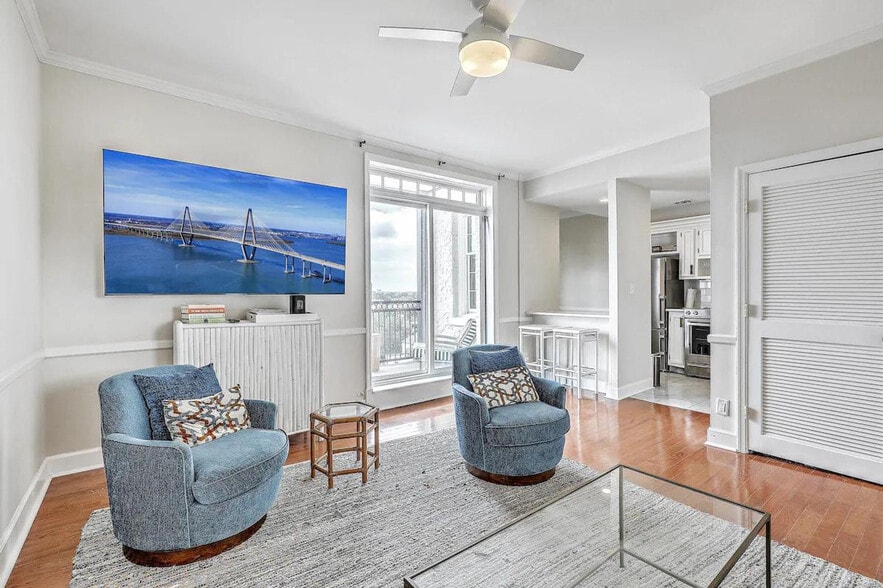 Building Photo - 14 Murray Blvd