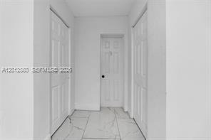 Building Photo - 4530 SW 25th St