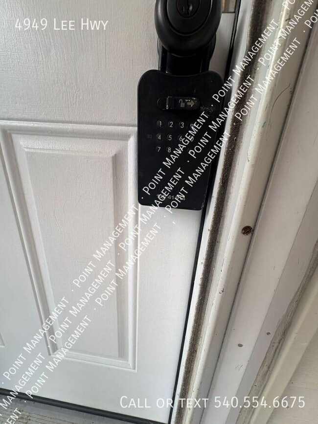 Building Photo - 4949 Lee Hwy