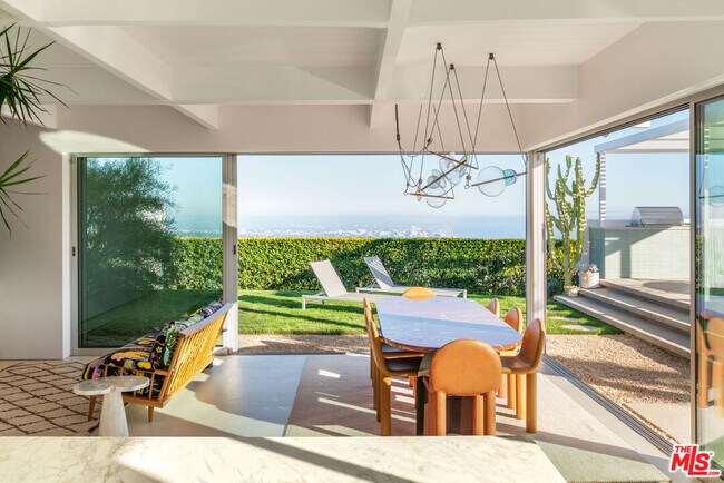 Building Photo - 1227 Tellem Dr