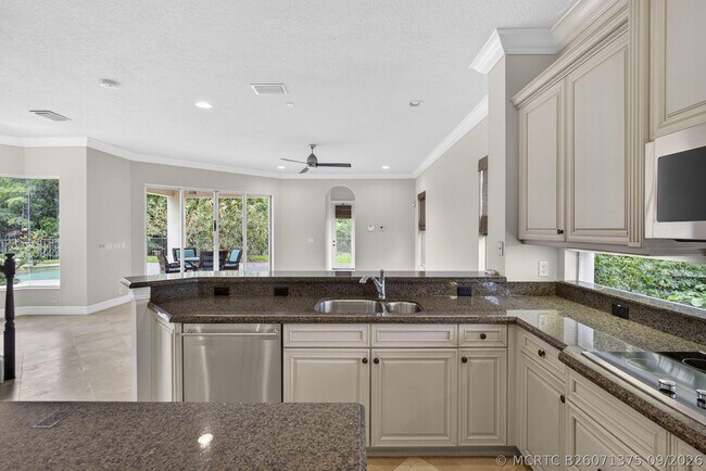 Building Photo - 625 Glenfield Way
