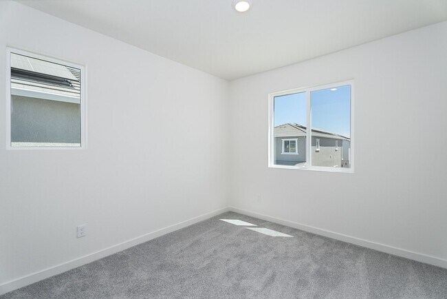 Building Photo - 1049 San Anselmo Ln