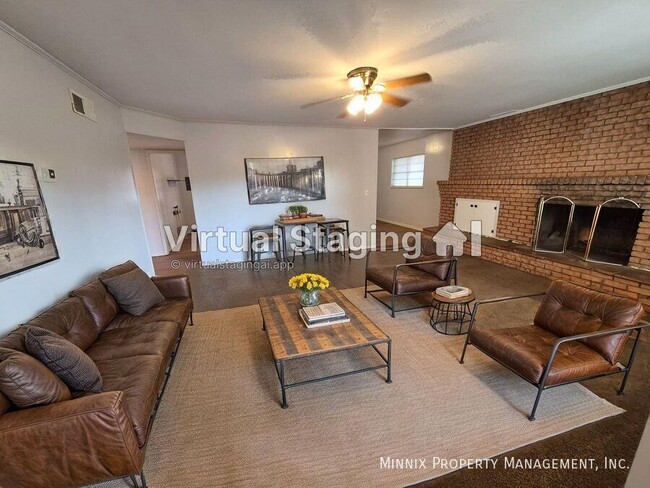 Building Photo - 4226 SW 2nd Ave