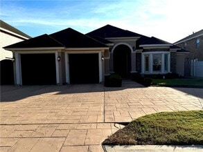 Building Photo - 12 Tyler Ave