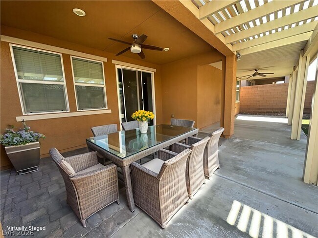 Building Photo - 2503 Venarotta St