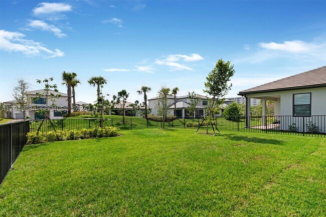 Building Photo - 4470 Waterside Dr