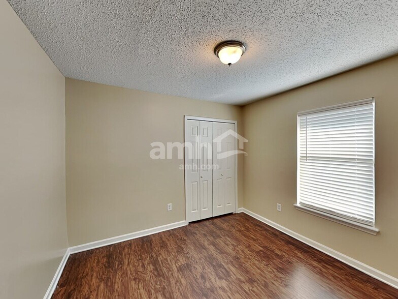 Building Photo - 2785 Eagle Haven Dr